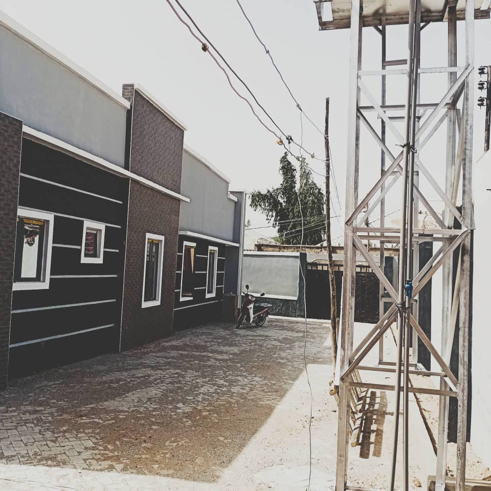 Three bedroom two parlour for sale bayan gidan lema jibrin price 45M